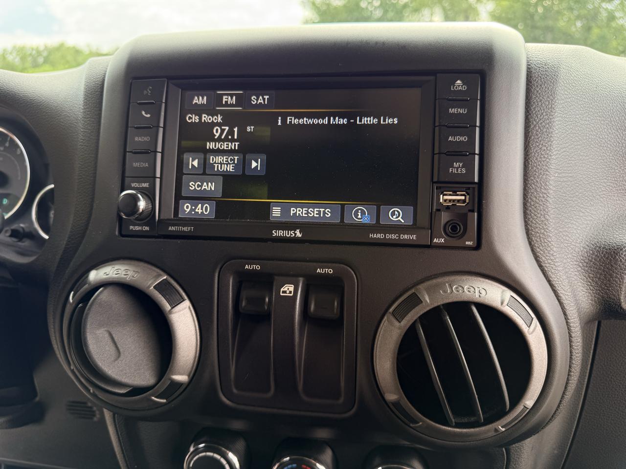 Jeep Wrangler Sport 4WD 2016