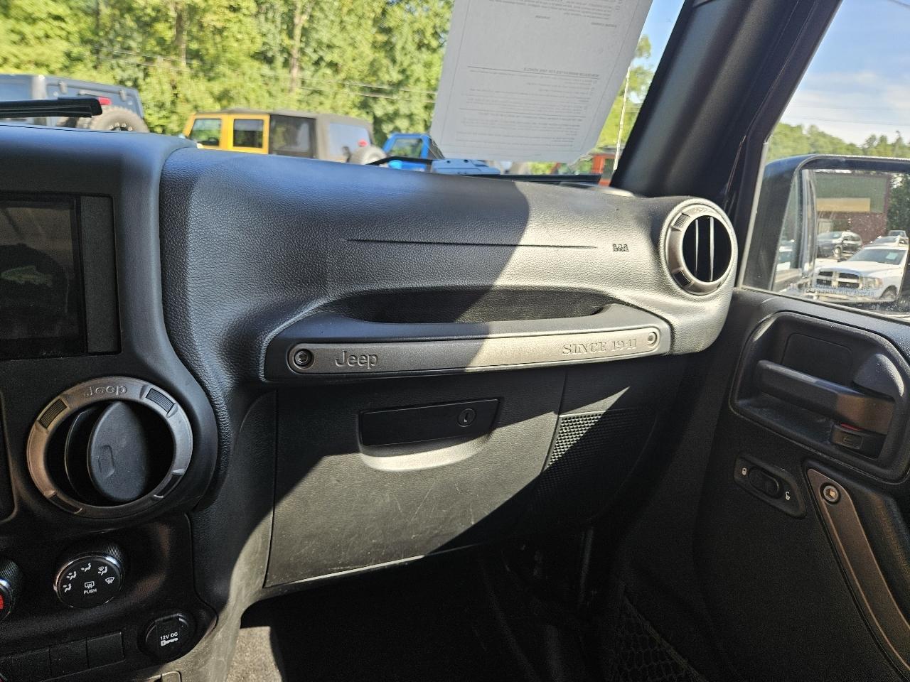 Jeep Wrangler Unlimited Sport 4WD 2017