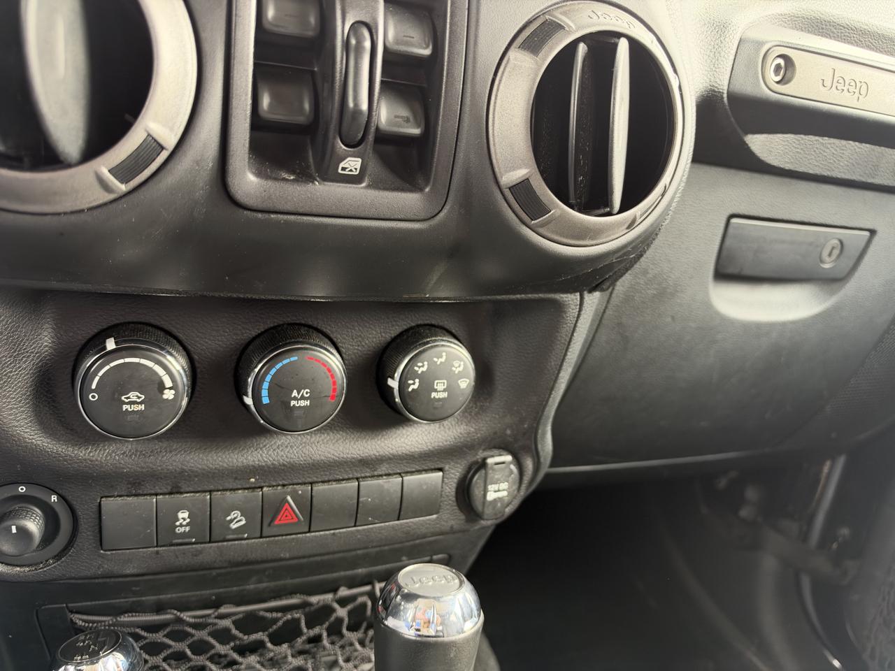 Jeep Wrangler Unlimited Sport 4WD 2017