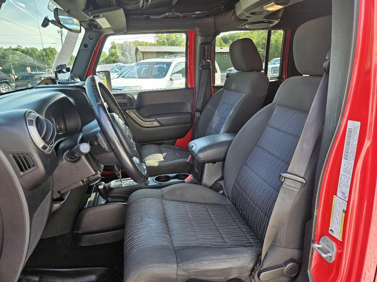 Jeep Wrangler Unlimited Sport 4WD 2012