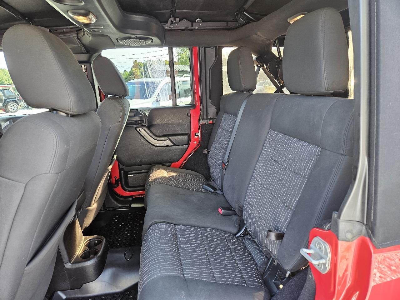 Jeep Wrangler Unlimited Sport 4WD 2012