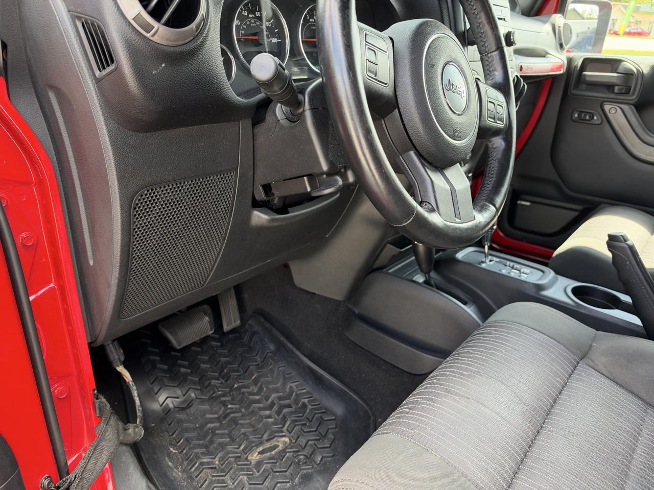 Jeep Wrangler Unlimited Sport 4WD 2012