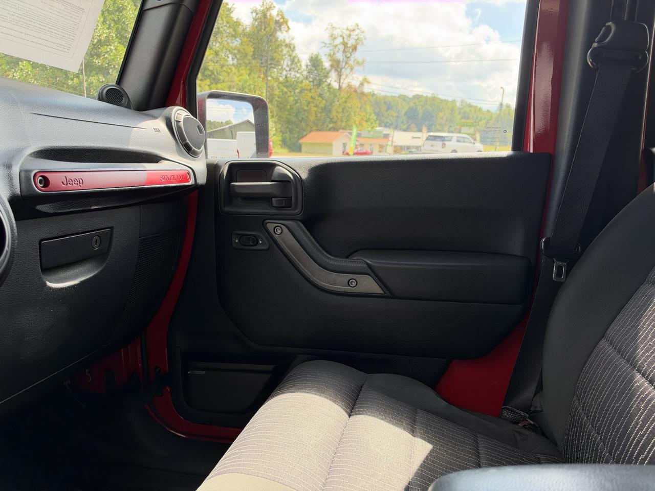 Jeep Wrangler Unlimited Sport 4WD 2012