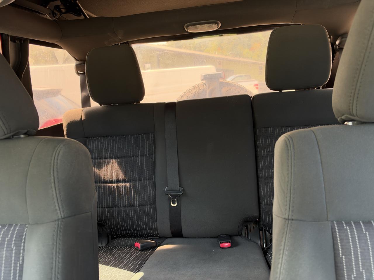 Jeep Wrangler Unlimited Sport 4WD 2012