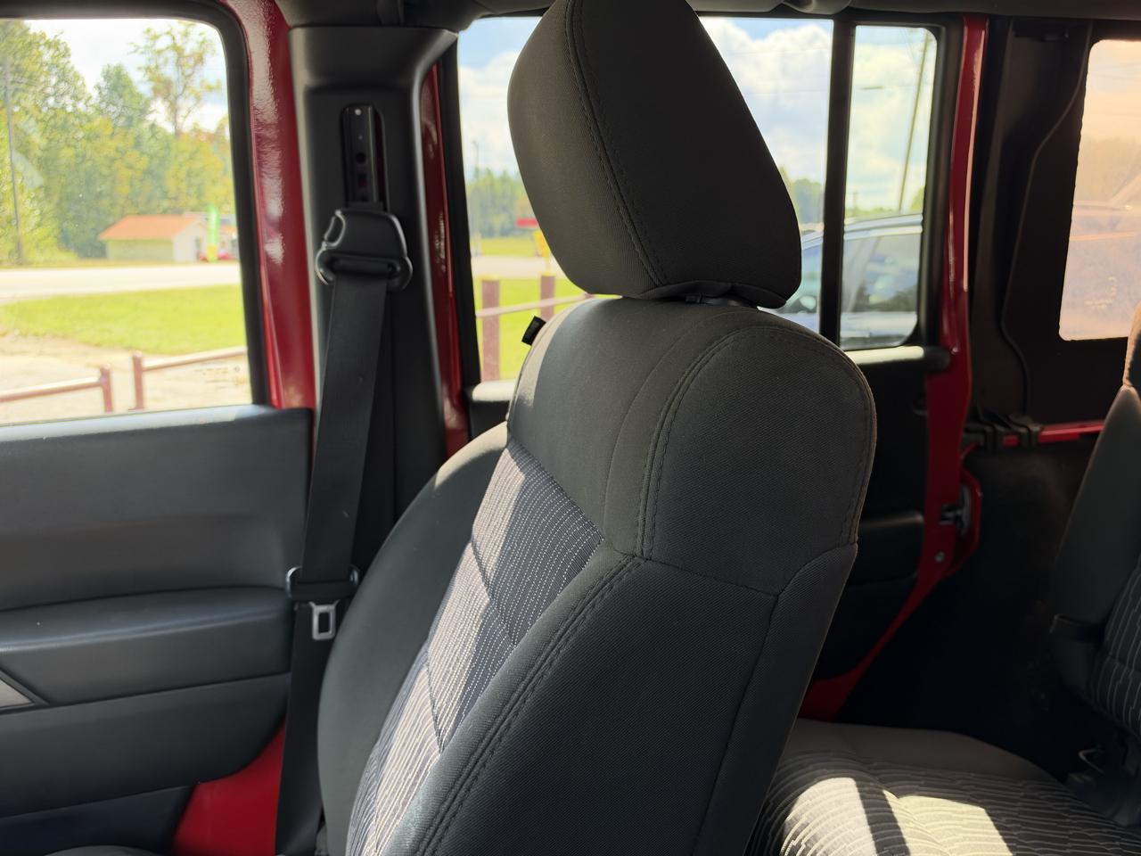 Jeep Wrangler Unlimited Sport 4WD 2012