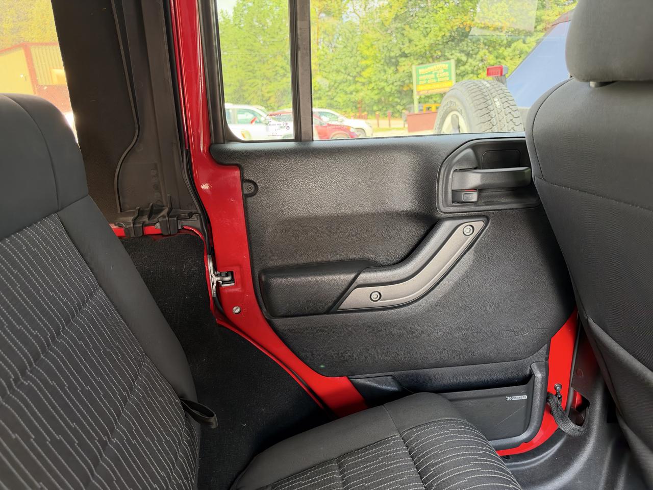 Jeep Wrangler Unlimited Sport 4WD 2012