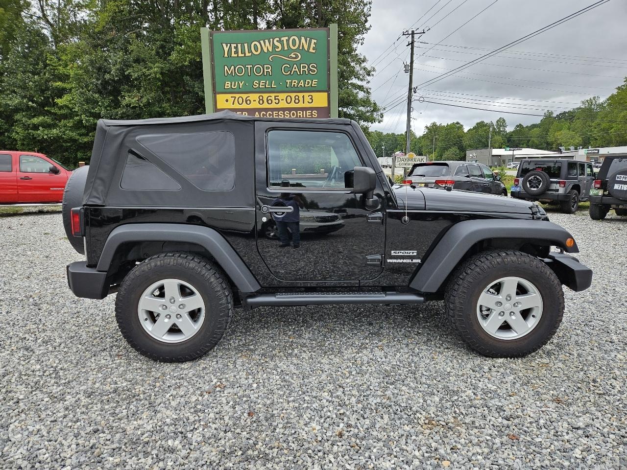 Jeep Wrangler Sport 4WD 2013