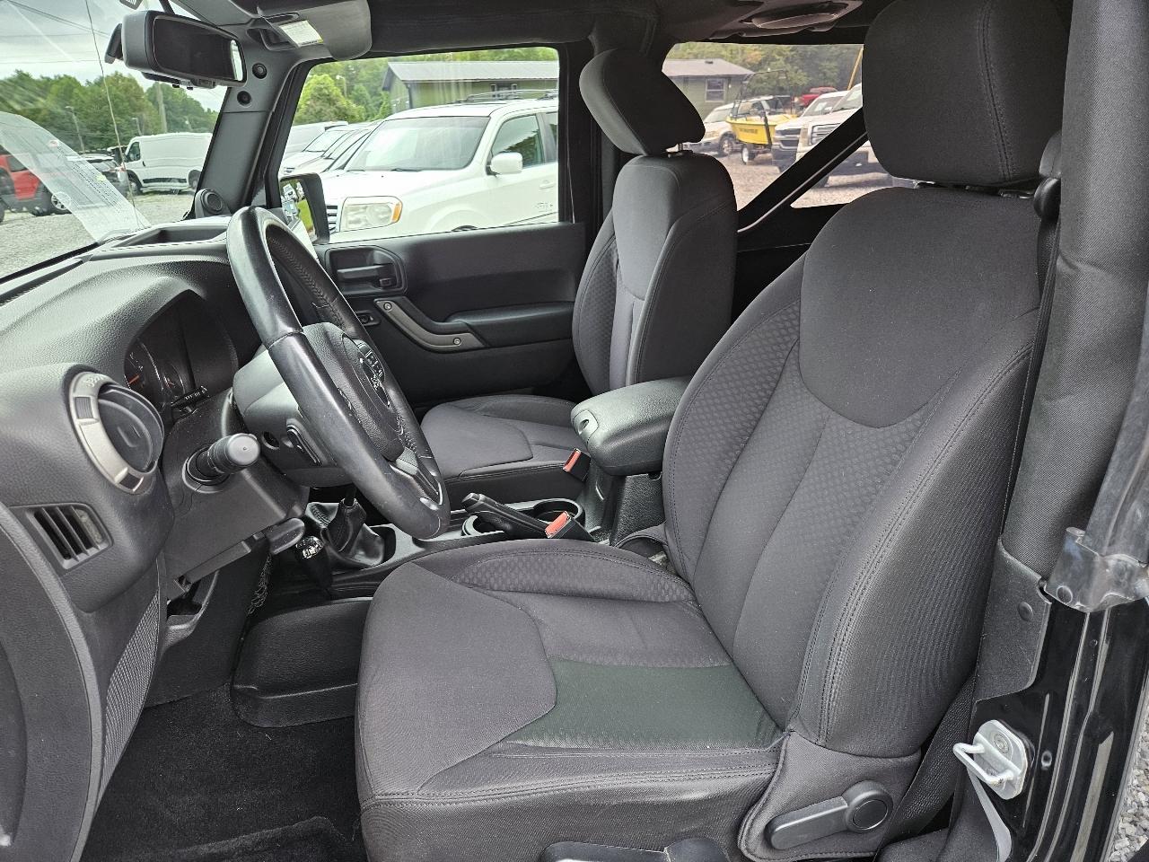 Jeep Wrangler Sport 4WD 2013