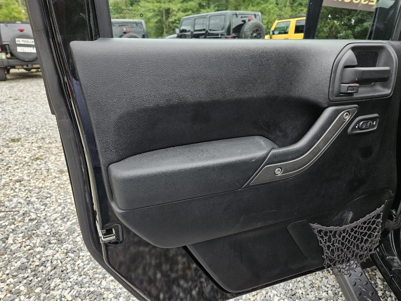 Jeep Wrangler Sport 4WD 2013