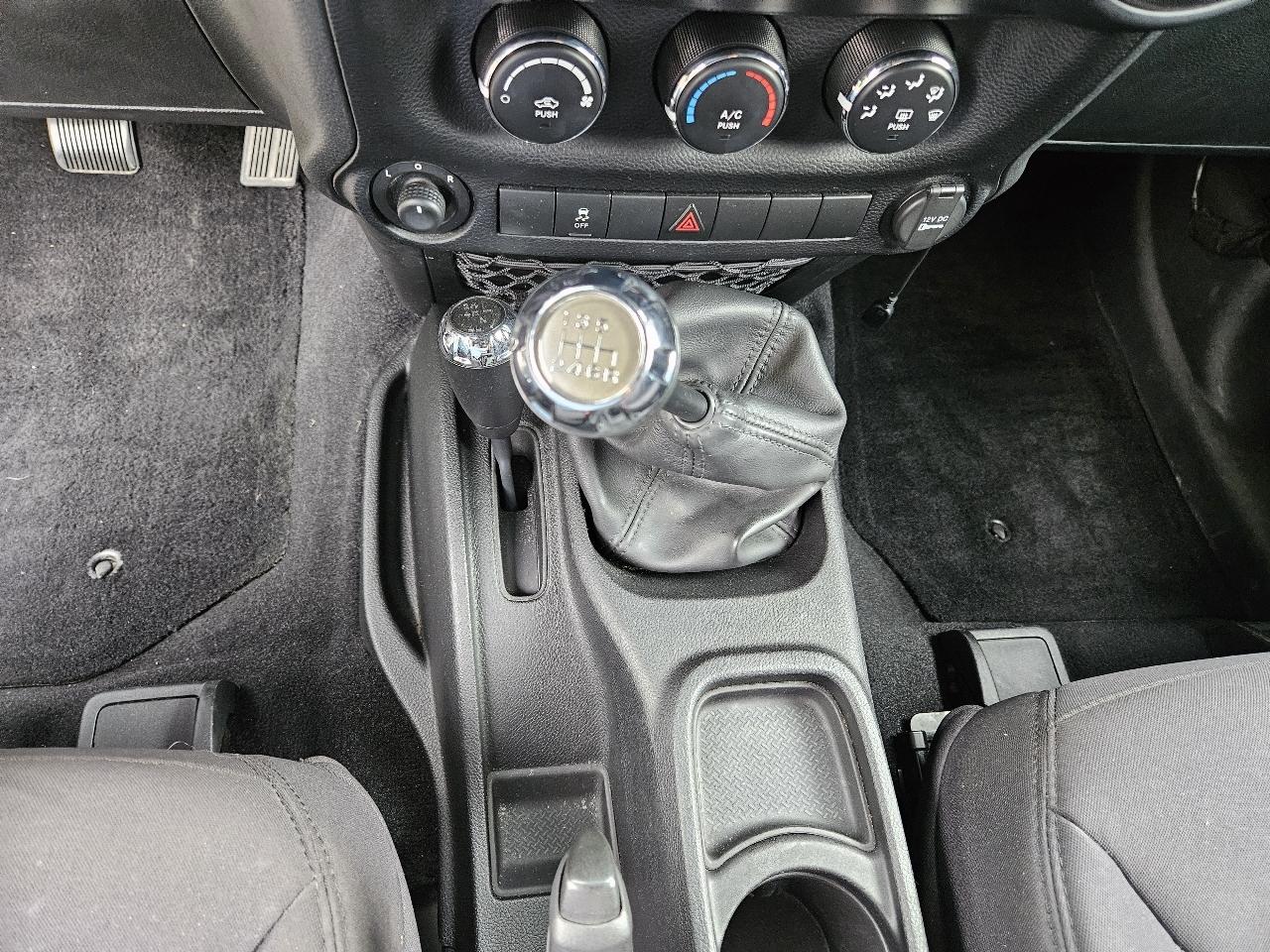 Jeep Wrangler Sport 4WD 2013
