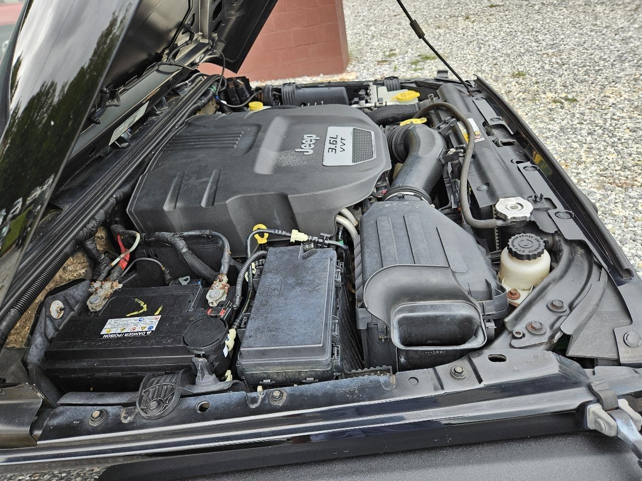Jeep Wrangler Sport 4WD 2013