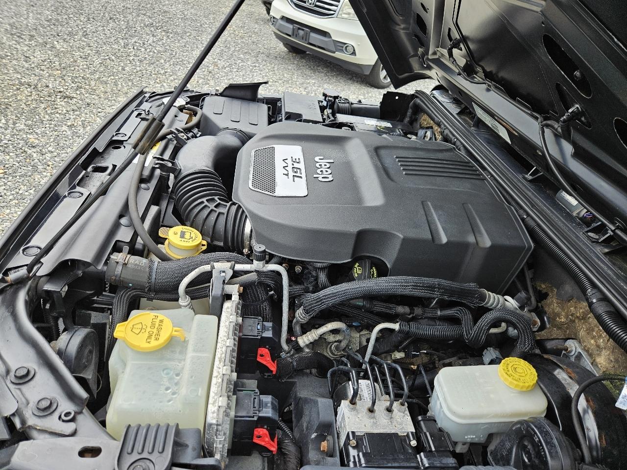 Jeep Wrangler Sport 4WD 2013