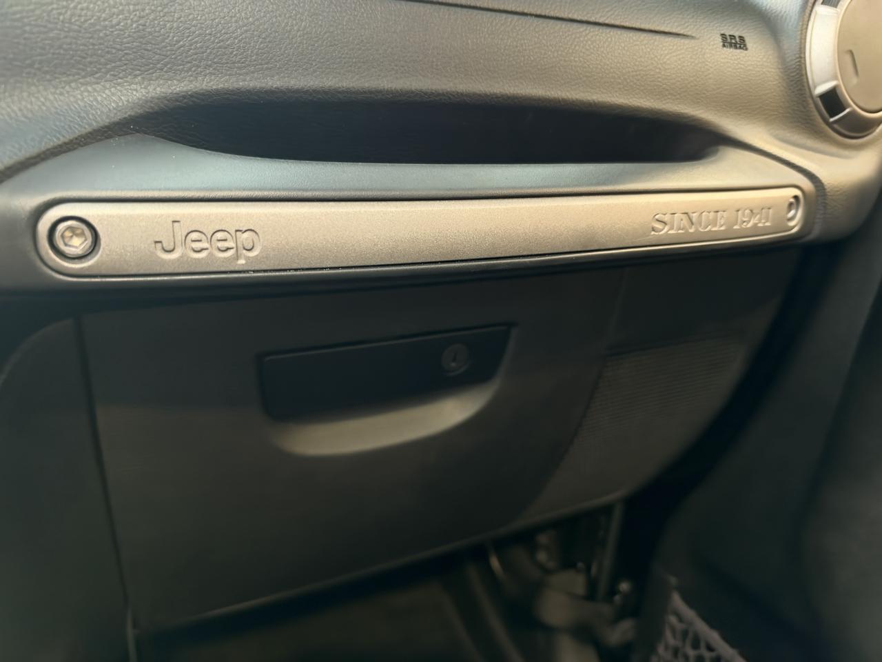 Jeep Wrangler Sport 4WD 2013