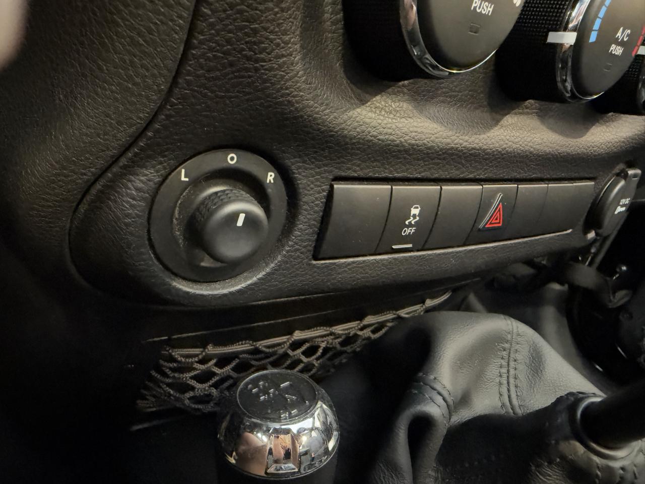 Jeep Wrangler Sport 4WD 2013
