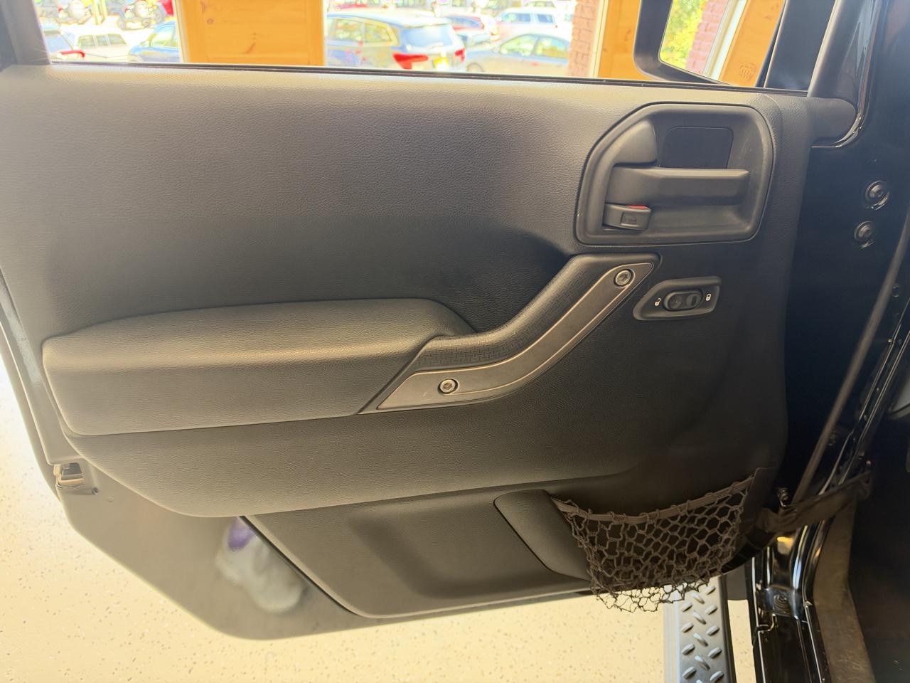 Jeep Wrangler Sport 4WD 2013