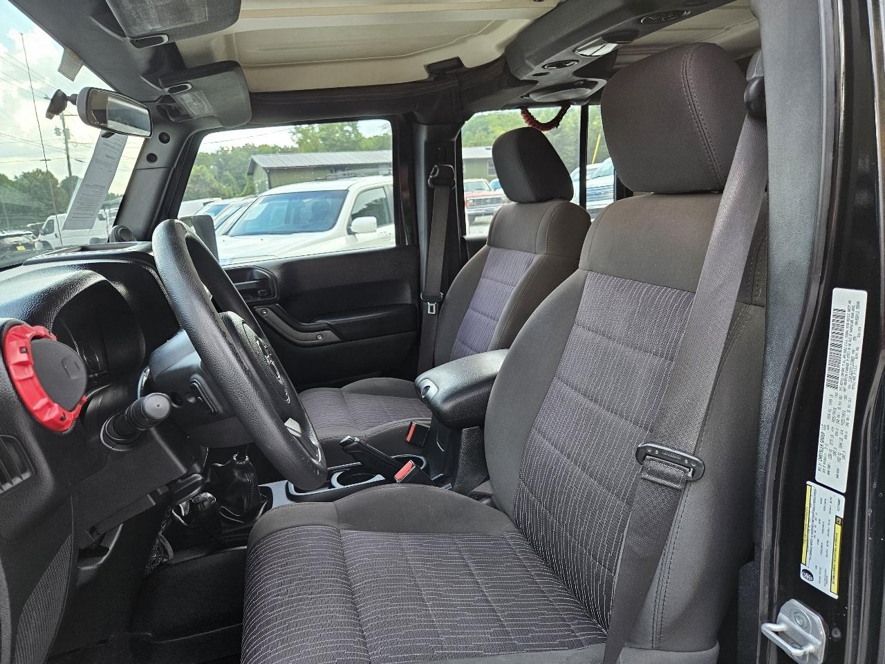 Jeep Wrangler Unlimited Sport 4WD 2012