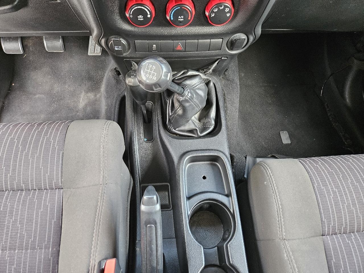 Jeep Wrangler Unlimited Sport 4WD 2012