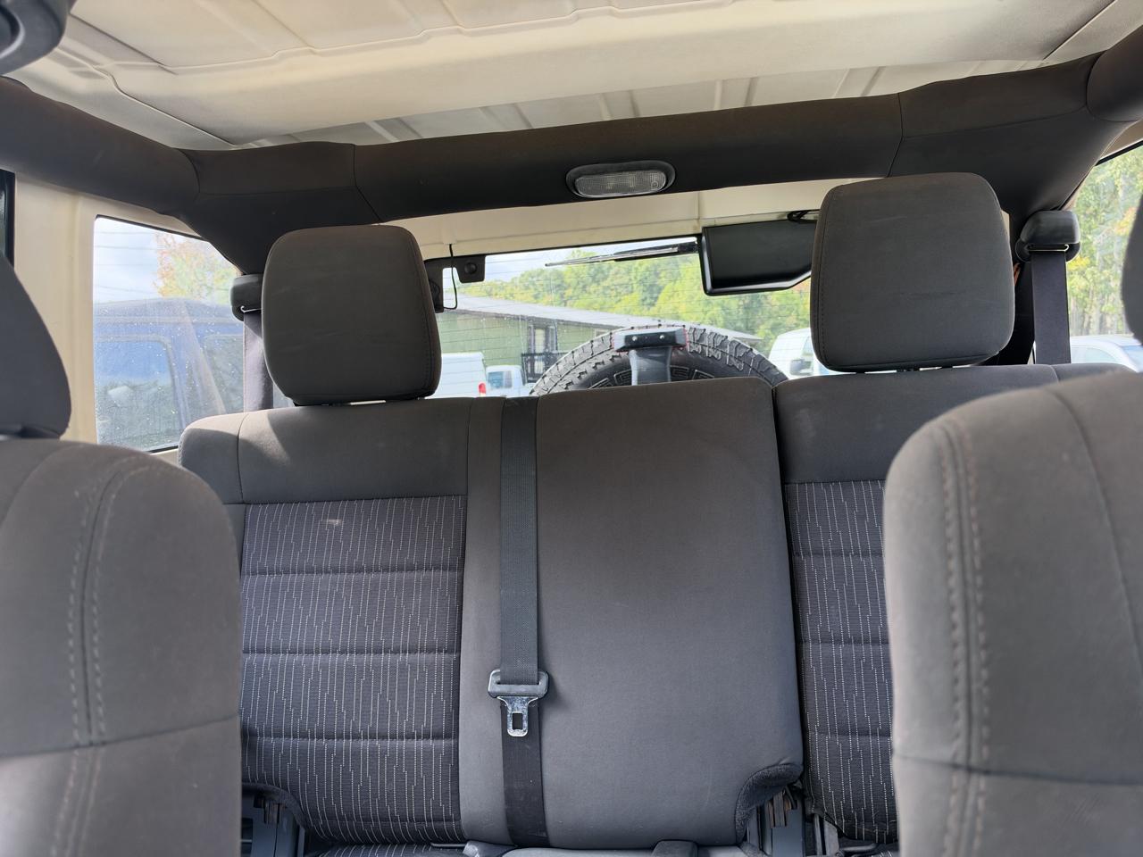 Jeep Wrangler Unlimited Sport 4WD 2012