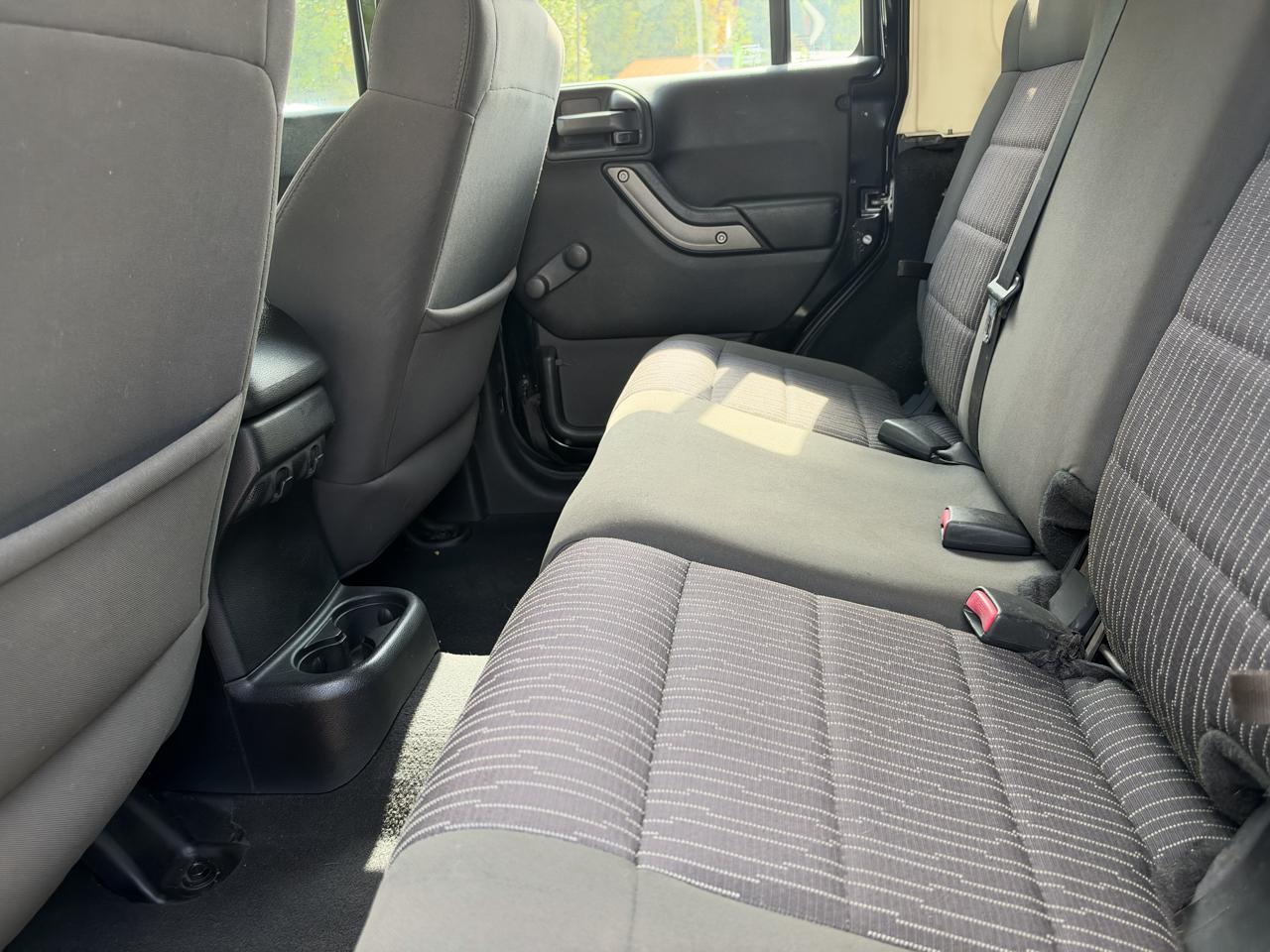 Jeep Wrangler Unlimited Sport 4WD 2012