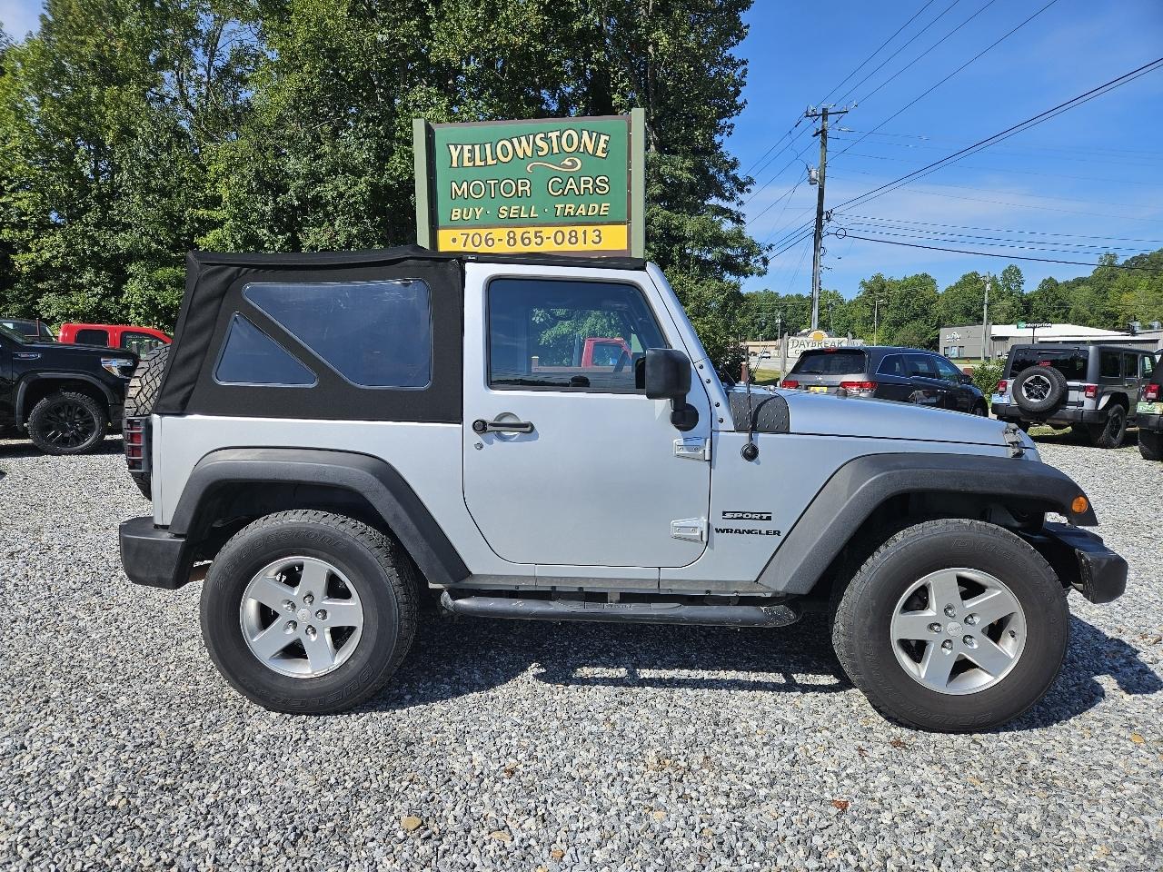 Jeep Wrangler Sport 4WD 2012