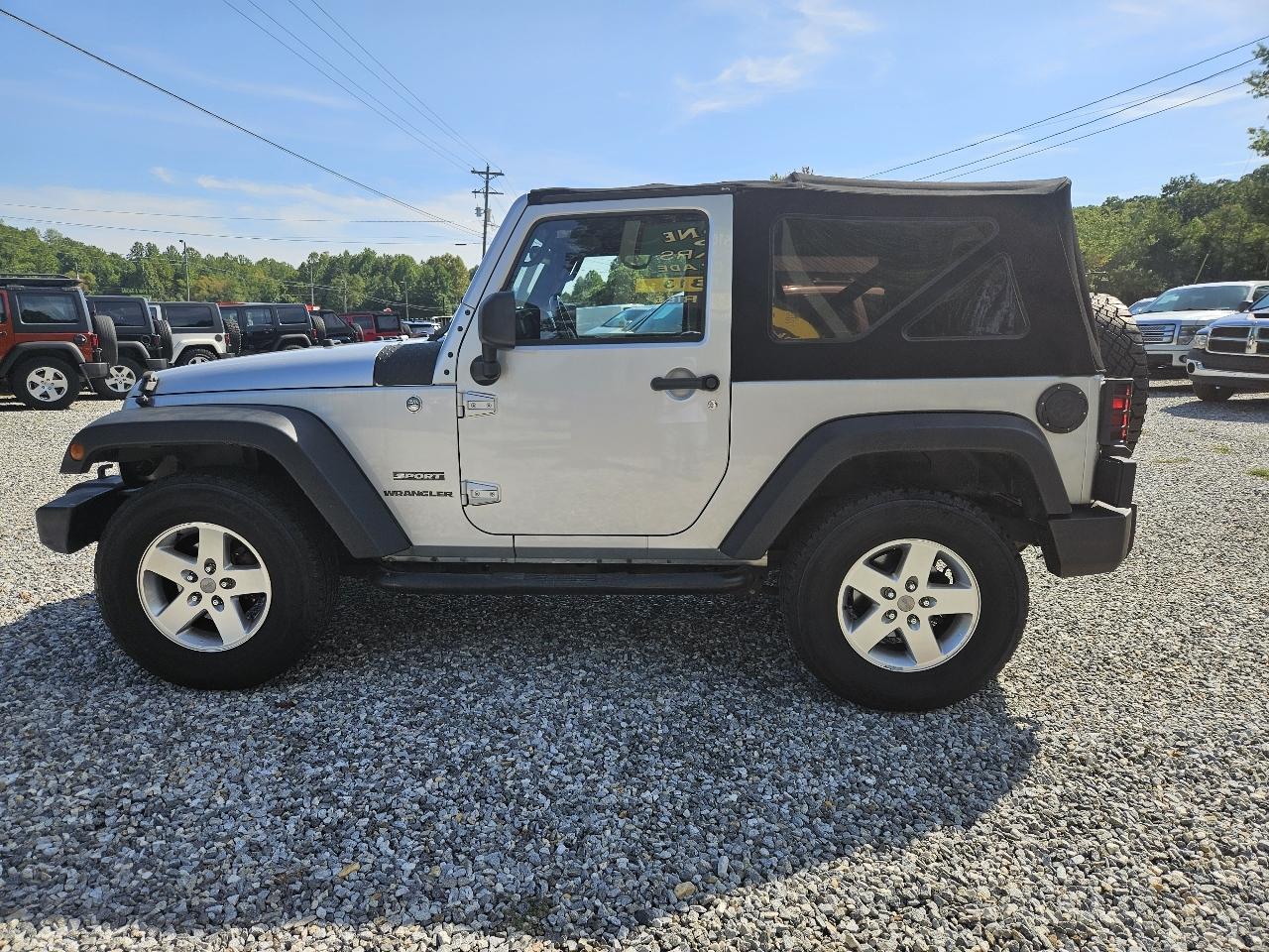 Jeep Wrangler Sport 4WD 2012