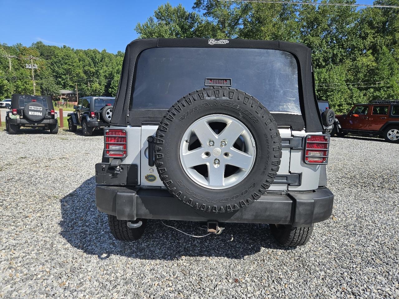 Jeep Wrangler Sport 4WD 2012