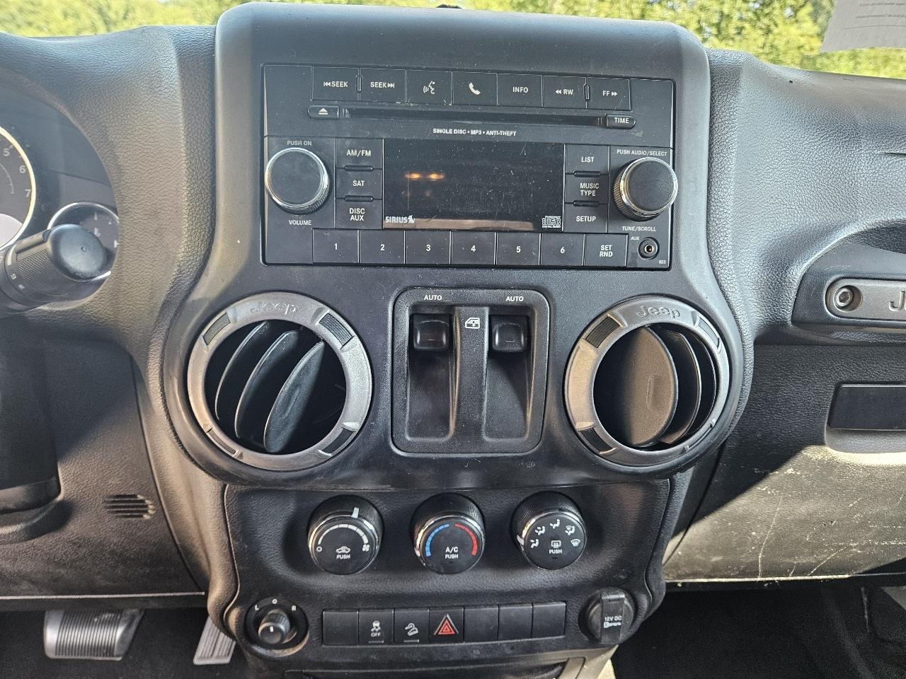 Jeep Wrangler Sport 4WD 2012