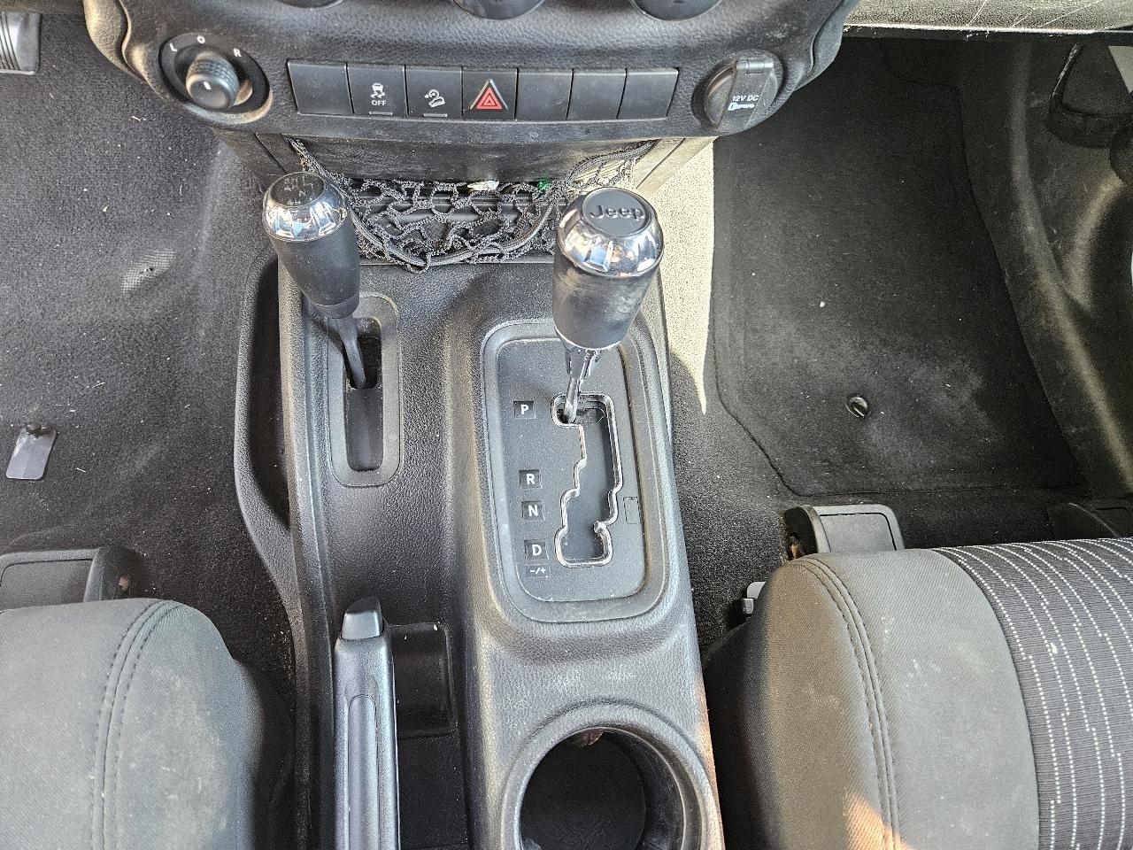 Jeep Wrangler Sport 4WD 2012