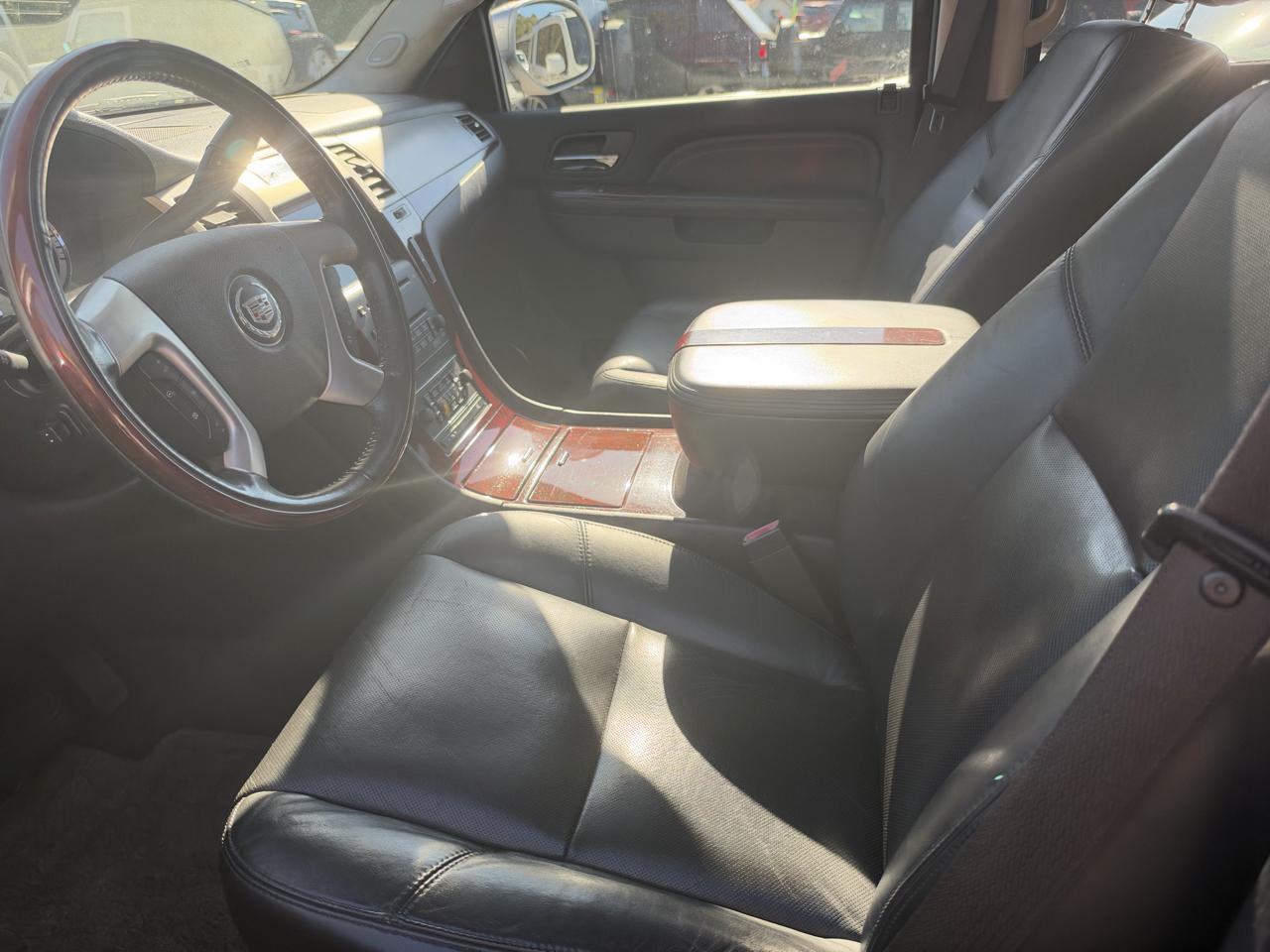 Cadillac Escalade AWD Premium 2010