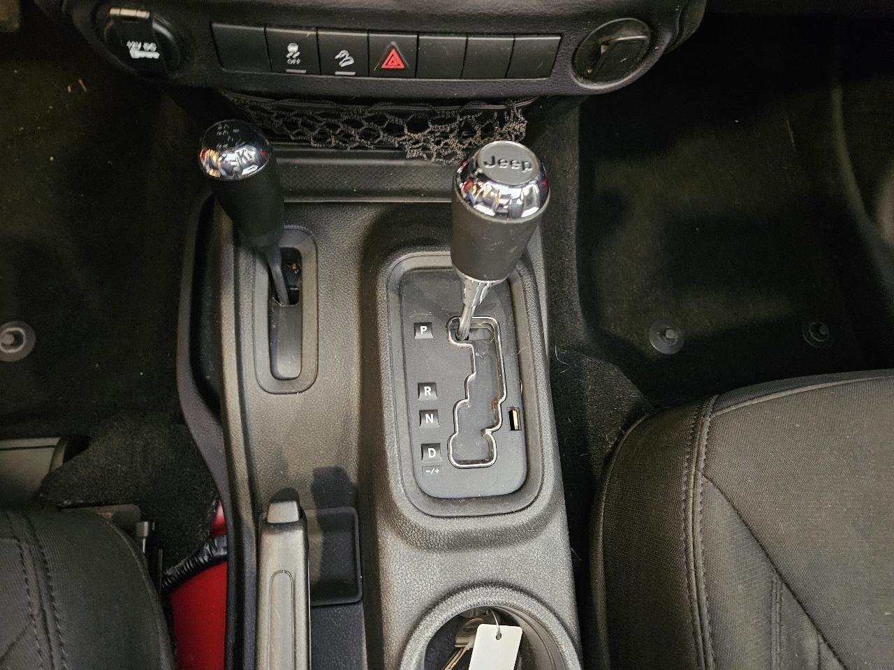 Jeep Wrangler Sport 4WD 2014