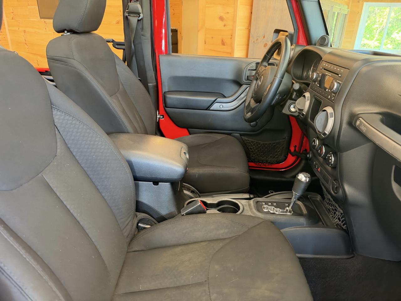 Jeep Wrangler Sport 4WD 2014