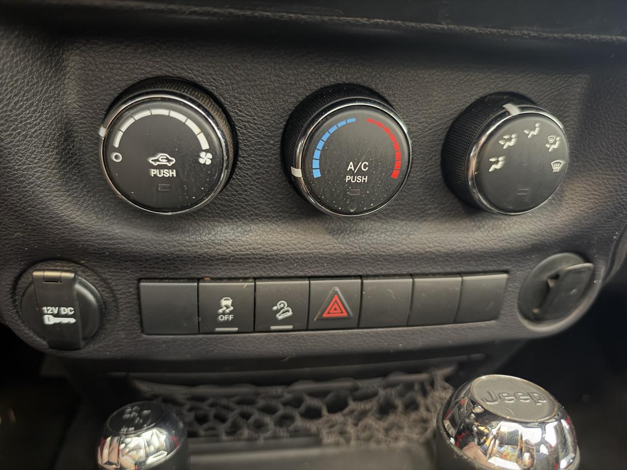 Jeep Wrangler Sport 4WD 2014