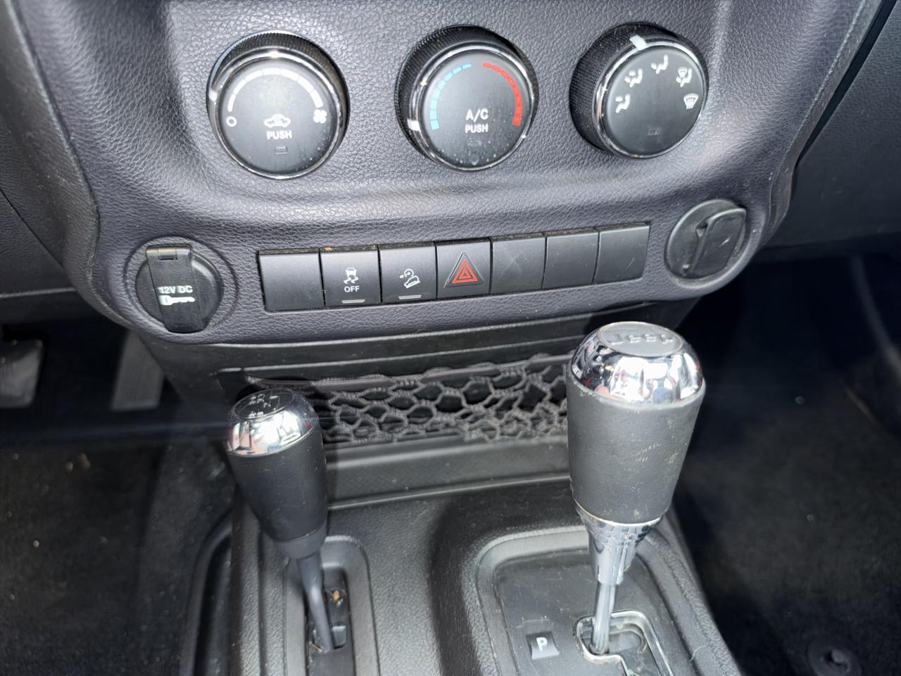 Jeep Wrangler Sport 4WD 2014