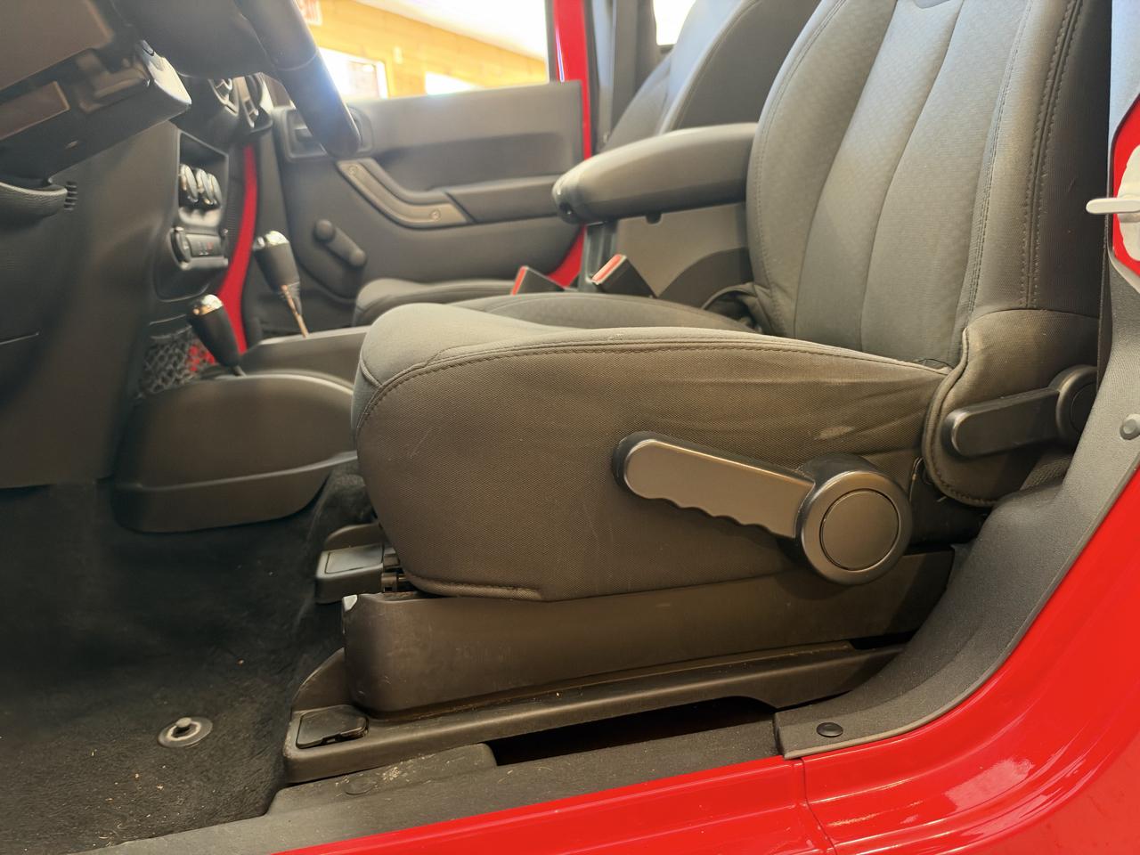 Jeep Wrangler Sport 4WD 2014