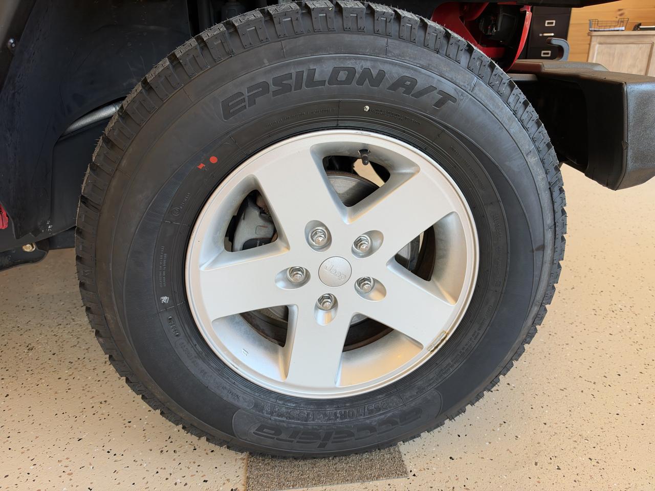Jeep Wrangler Sport 4WD 2014