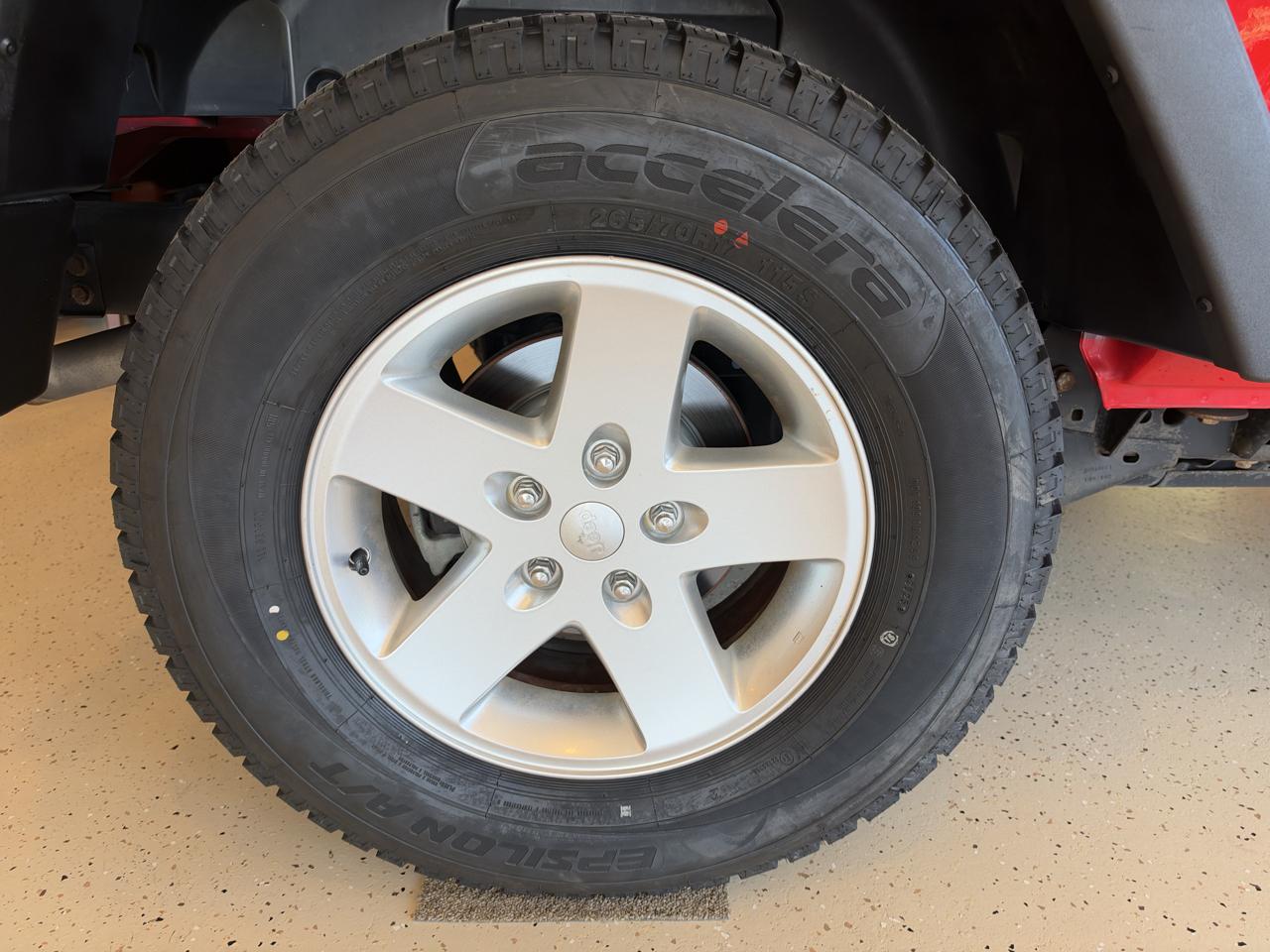 Jeep Wrangler Sport 4WD 2014
