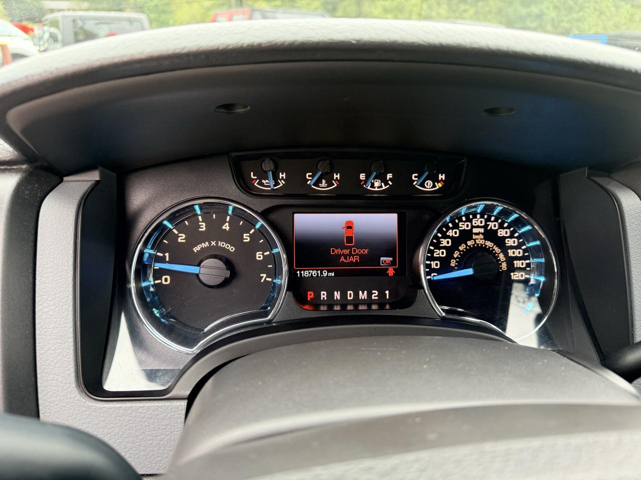 Ford F-150 XL SuperCrew 5.5-ft. Bed 2WD 2013