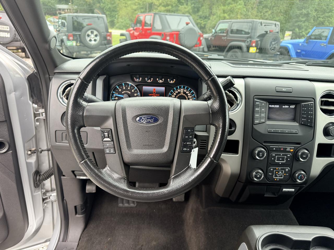 Ford F-150 XL SuperCrew 5.5-ft. Bed 2WD 2013