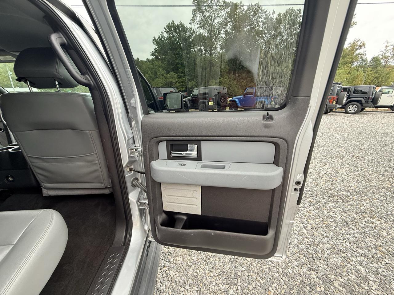 Ford F-150 XL SuperCrew 5.5-ft. Bed 2WD 2013