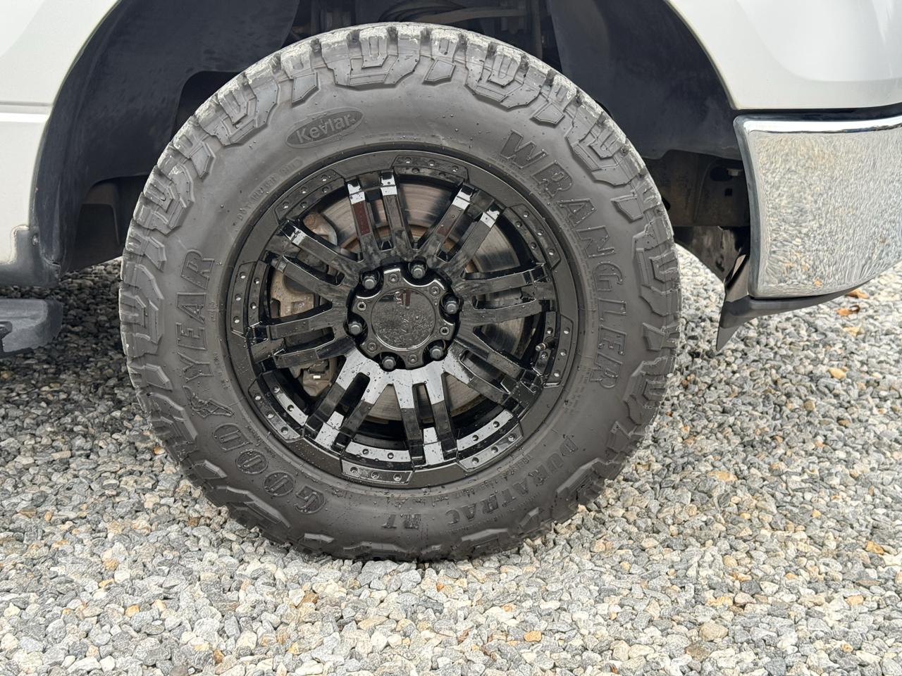 Ford F-150 XL SuperCrew 5.5-ft. Bed 2WD 2013