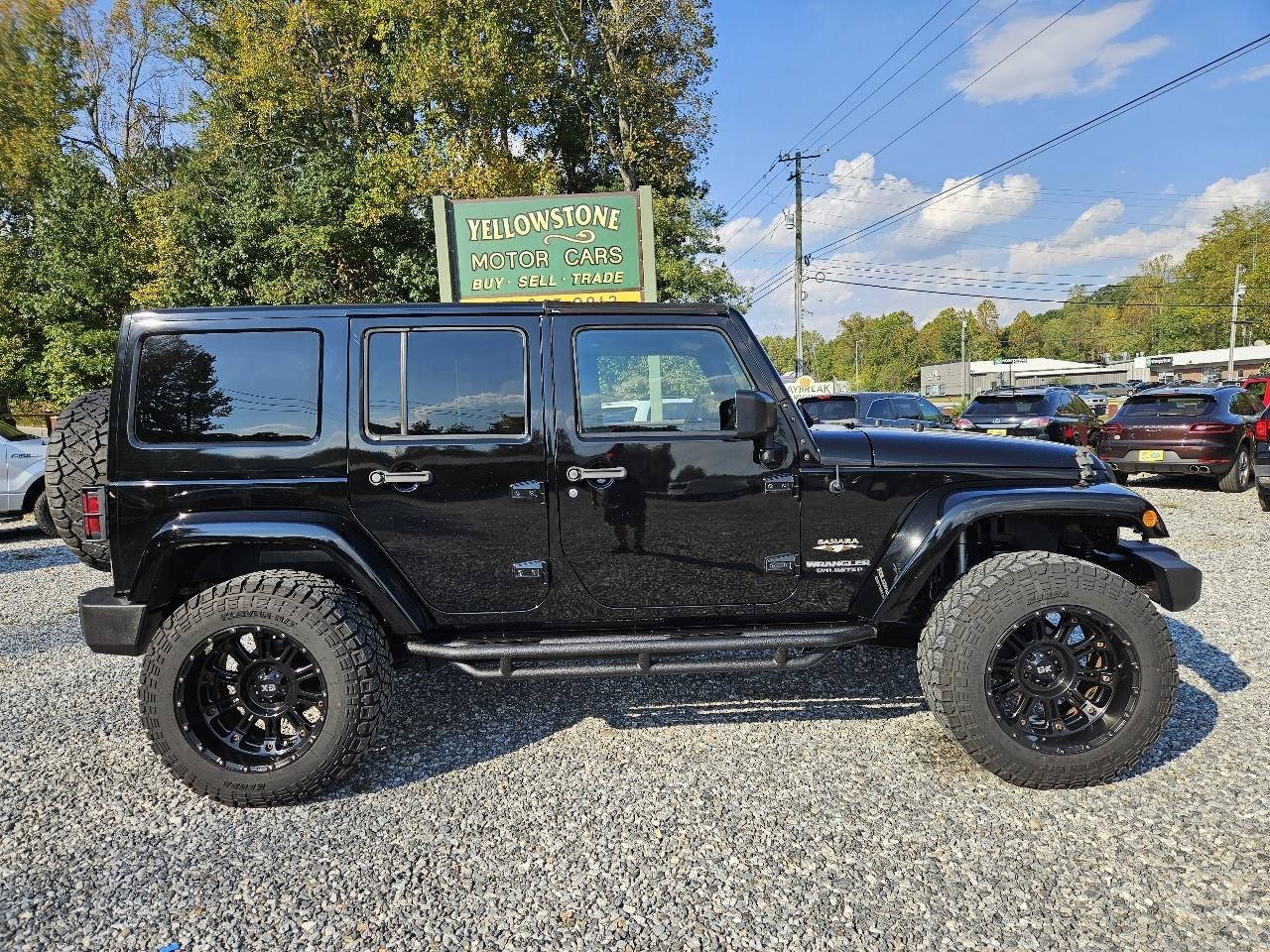 2017 Jeep Wrangler Unlimited Sahara 4WD