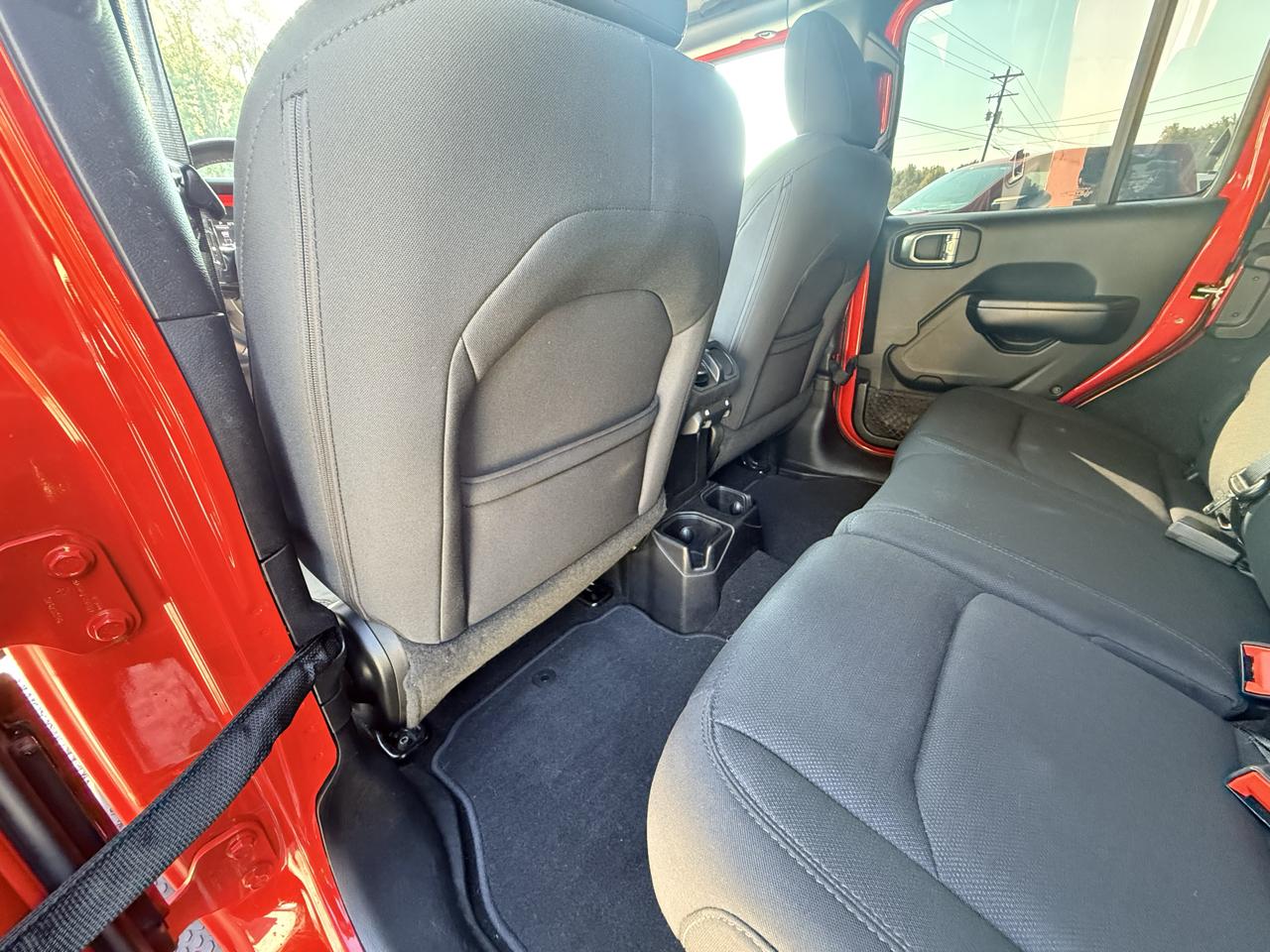 Jeep Wrangler Unlimited Sport 2018