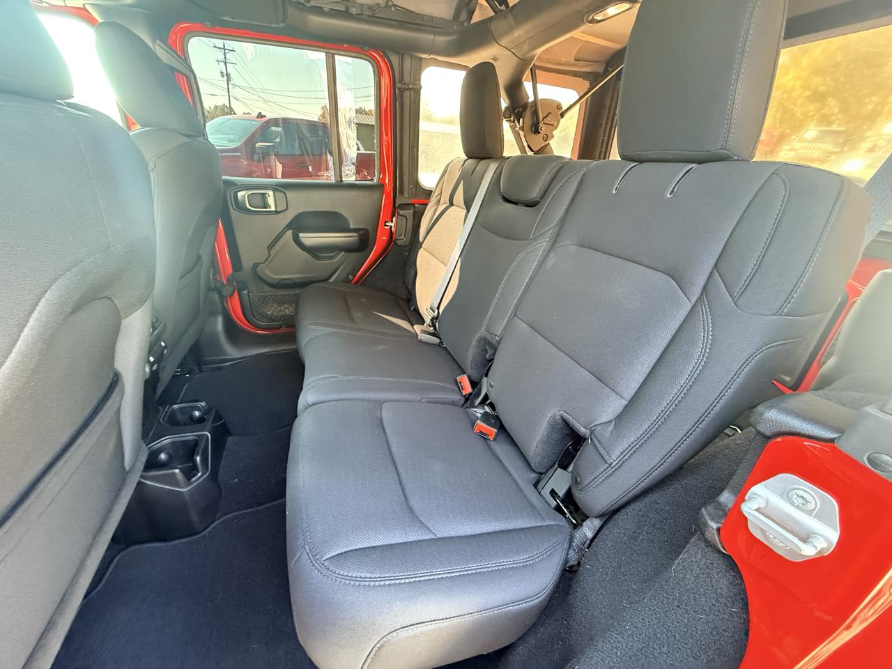 Jeep Wrangler Unlimited Sport 2018