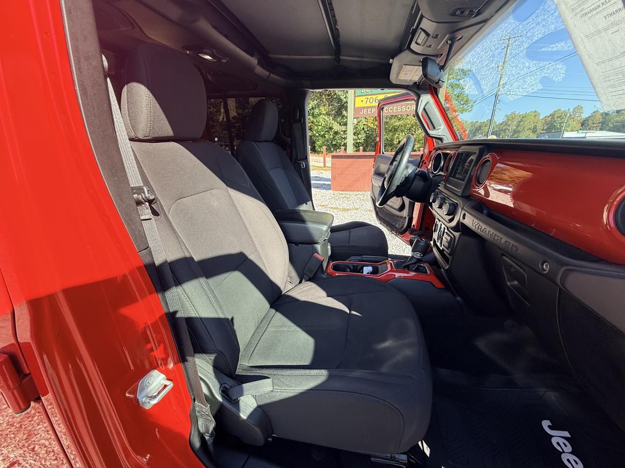 Jeep Wrangler Unlimited Sport 2018