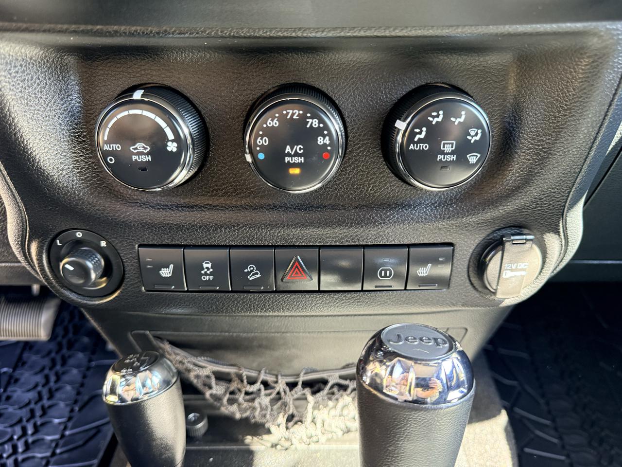 Jeep Wrangler  2012