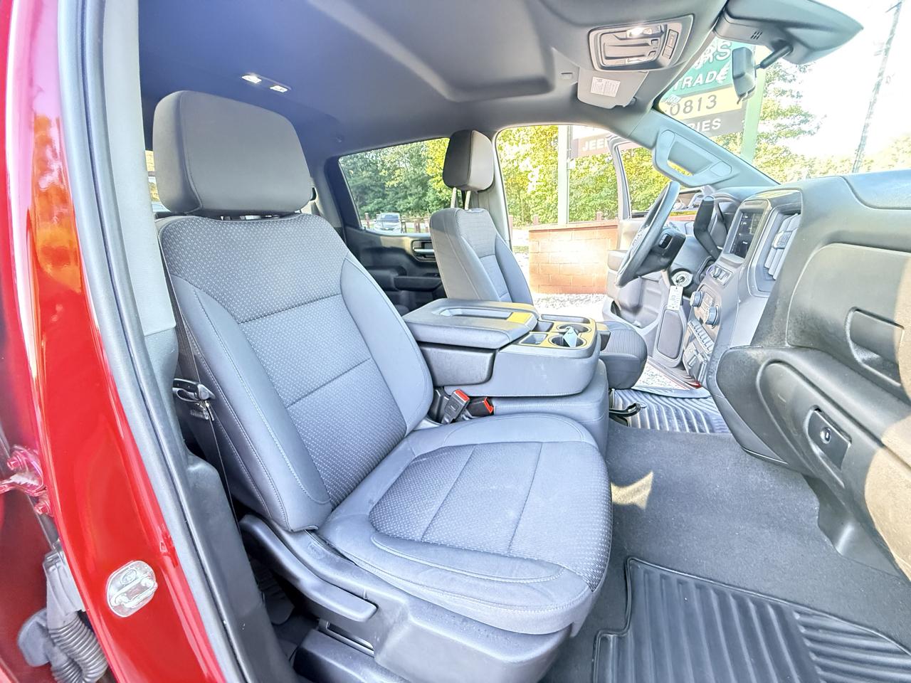Chevrolet Silverado 1500 Custom Crew Cab Short Box 2WD 2021