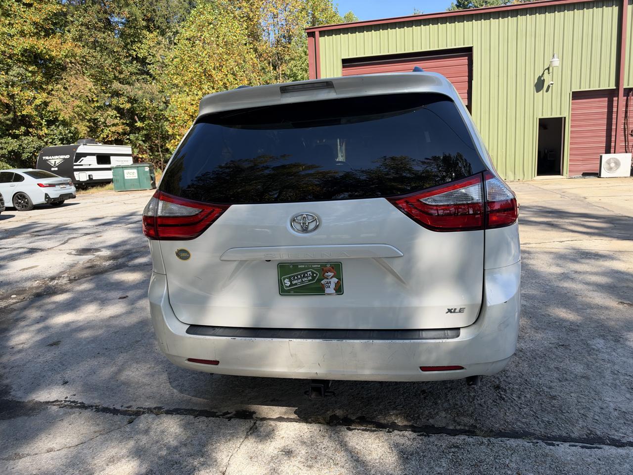 Toyota Sienna XLE FWD 8-Passenger V6 2015