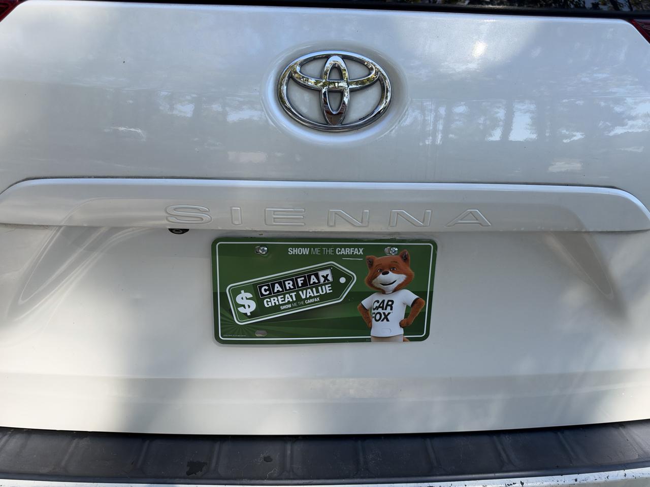 Toyota Sienna XLE FWD 8-Passenger V6 2015