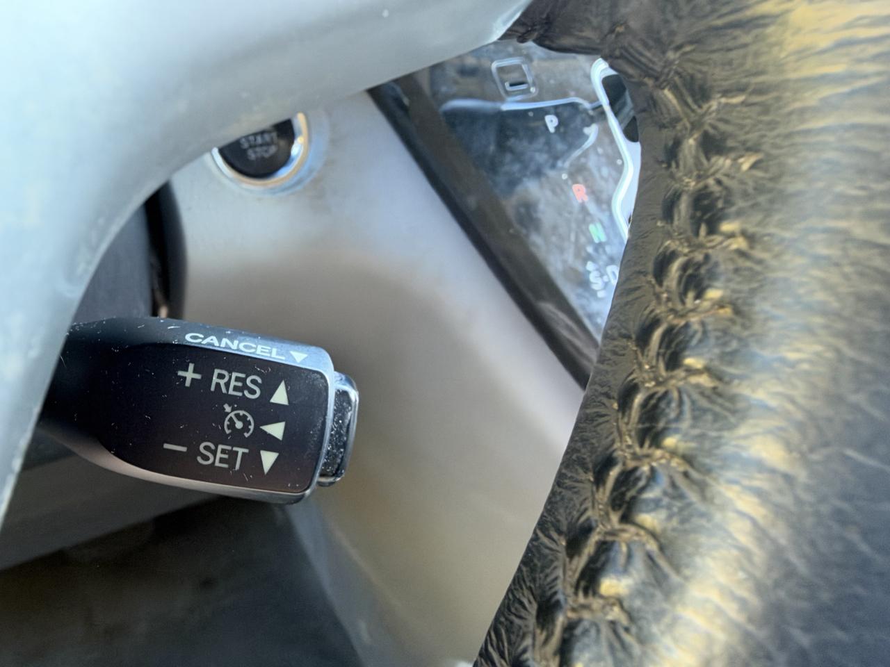 Toyota Sienna XLE FWD 8-Passenger V6 2015
