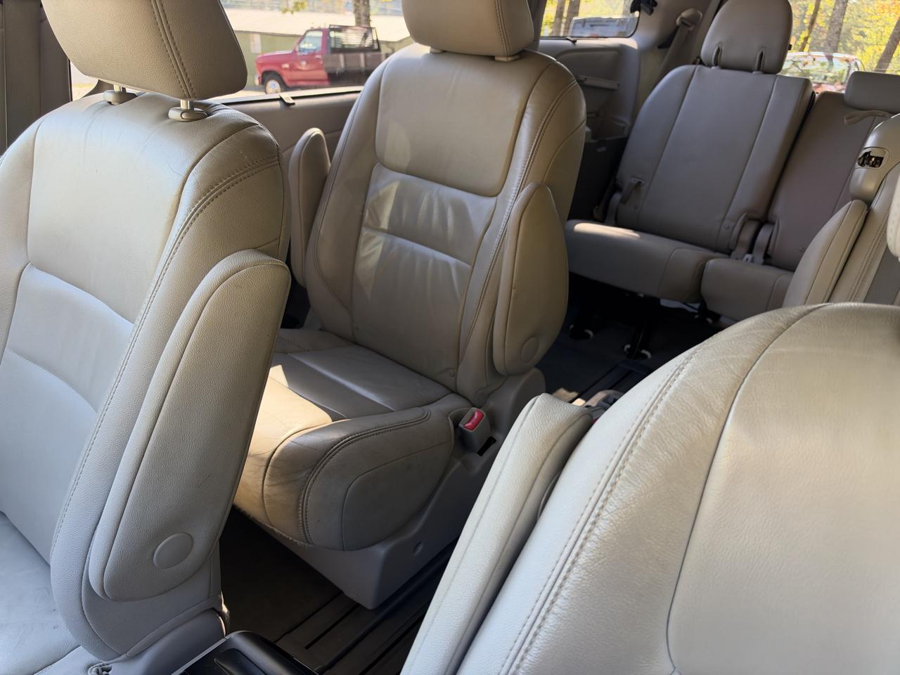Toyota Sienna XLE FWD 8-Passenger V6 2015